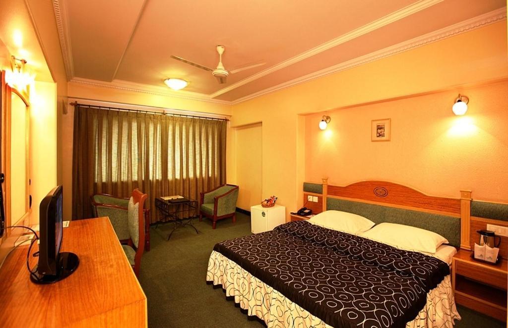 Hotel Brijwasi Royal Mathura Exterior foto