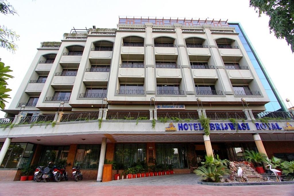Hotel Brijwasi Royal Mathura Exterior foto